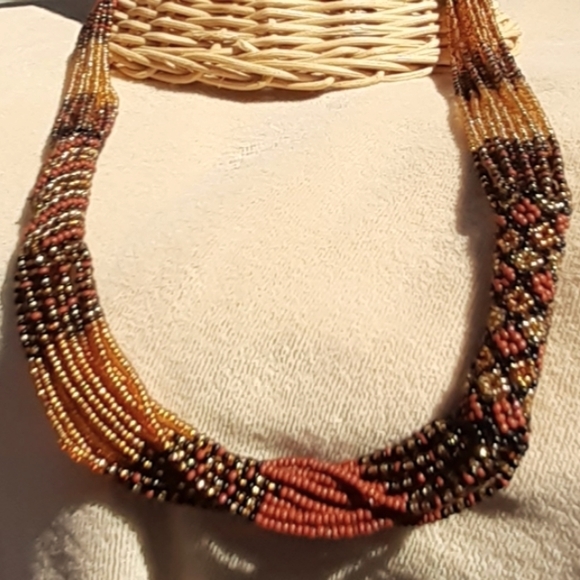 Jewelry - Beadwork necklace